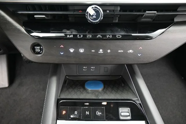 New 2026 White Nissan Platinum image 25