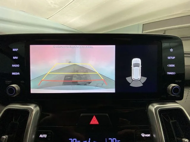 Used 2021 White Kia SX image 17