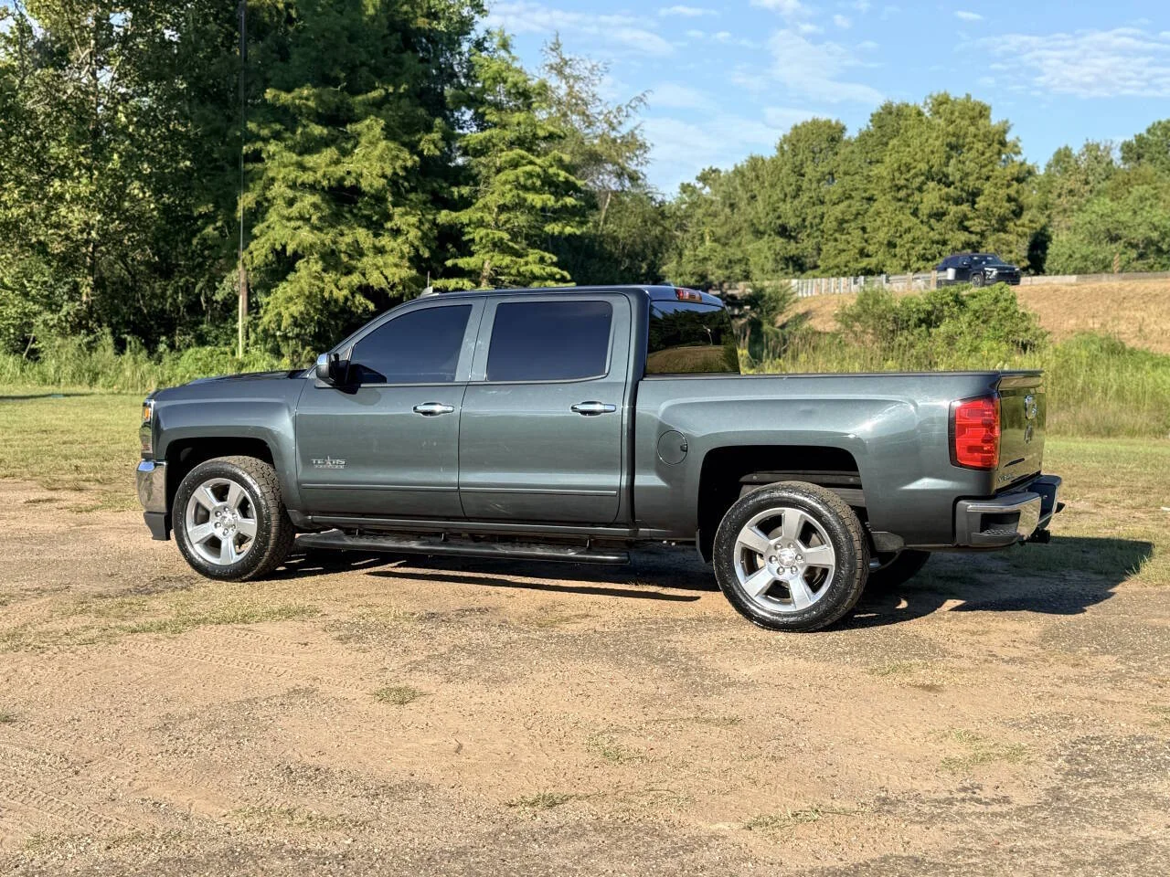 Used 2018 Charcoal Chevrolet LT 4x2 4dr Crew Cab 5.8 ft. SB image 3