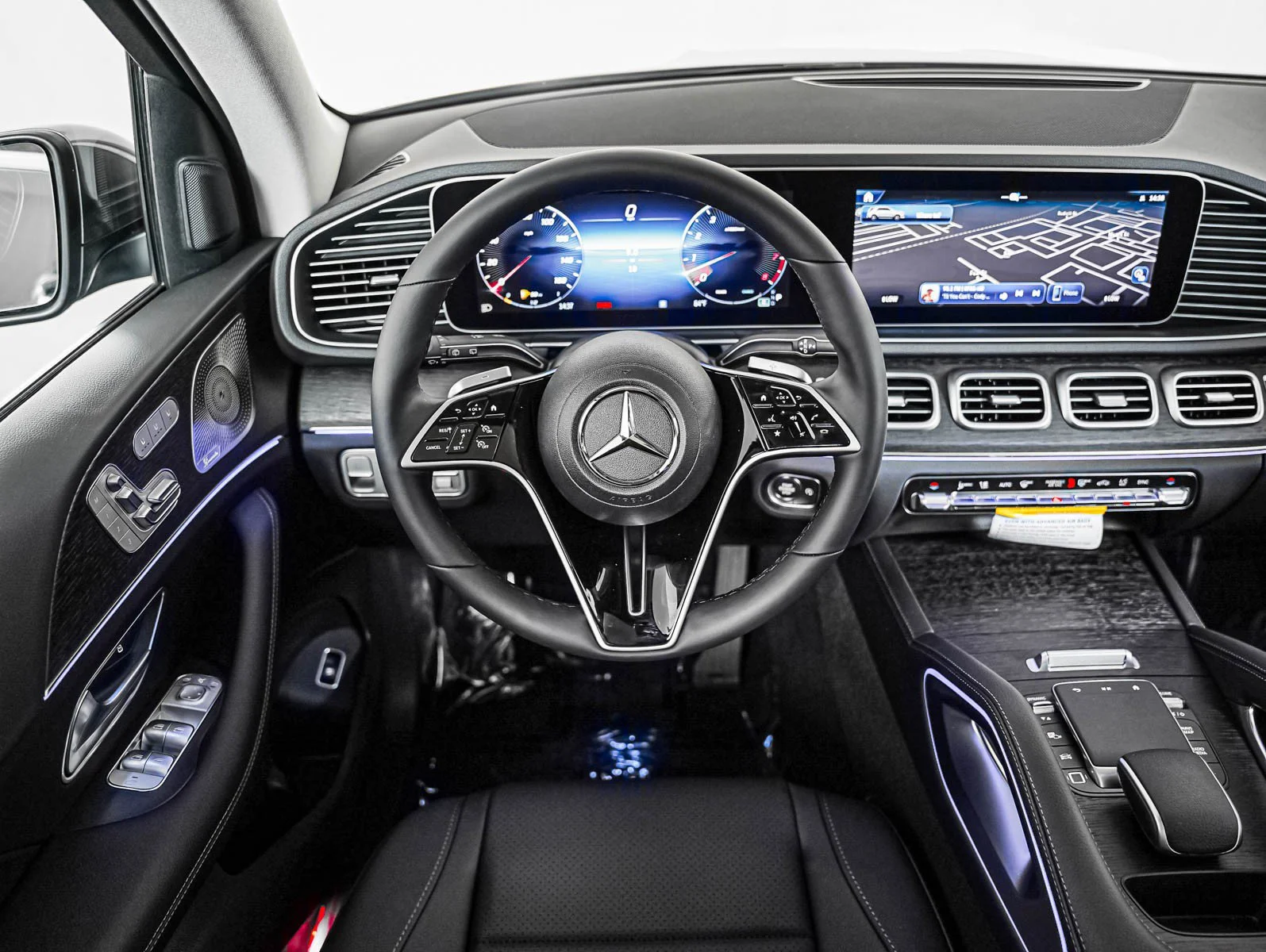 New 2026 Selenite Grey Metallic Mercedes-Benz 450 4MATIC® image 14