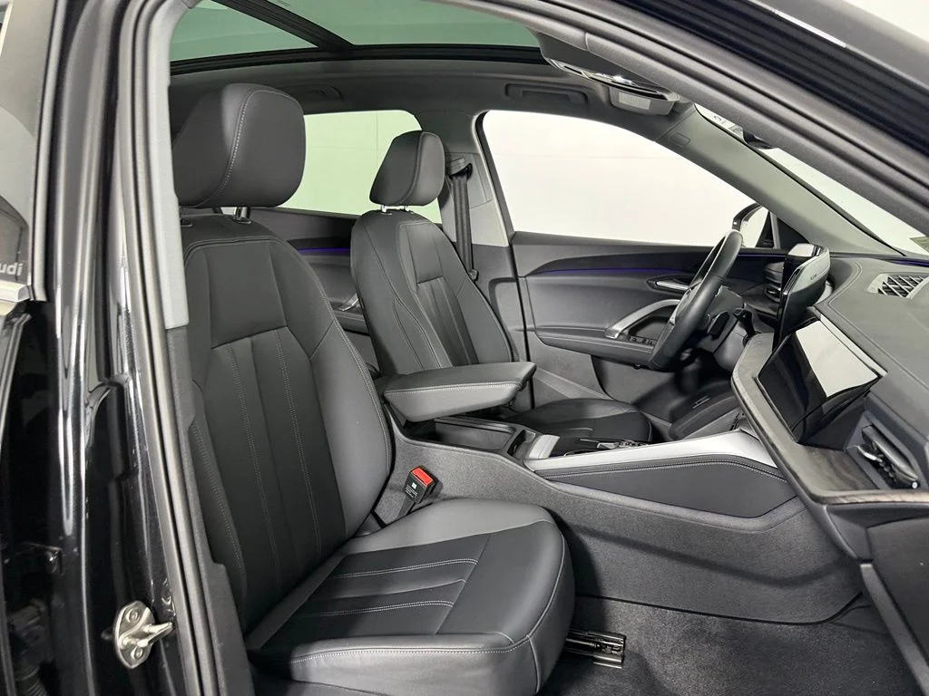 2025 Audi Q5 Premium - Photo 30