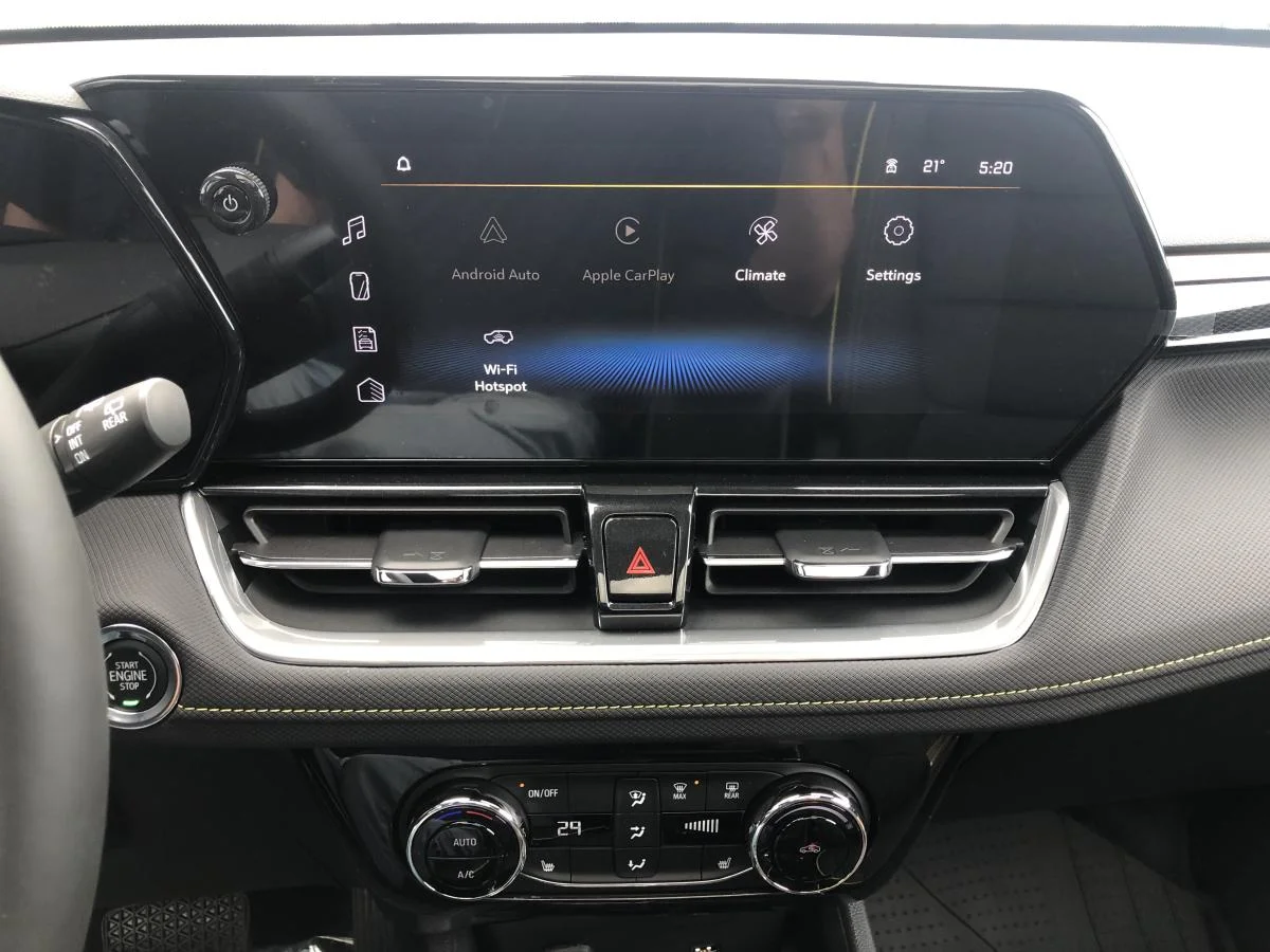 New 2026 White Chevrolet Awd 4dr Activ image 14
