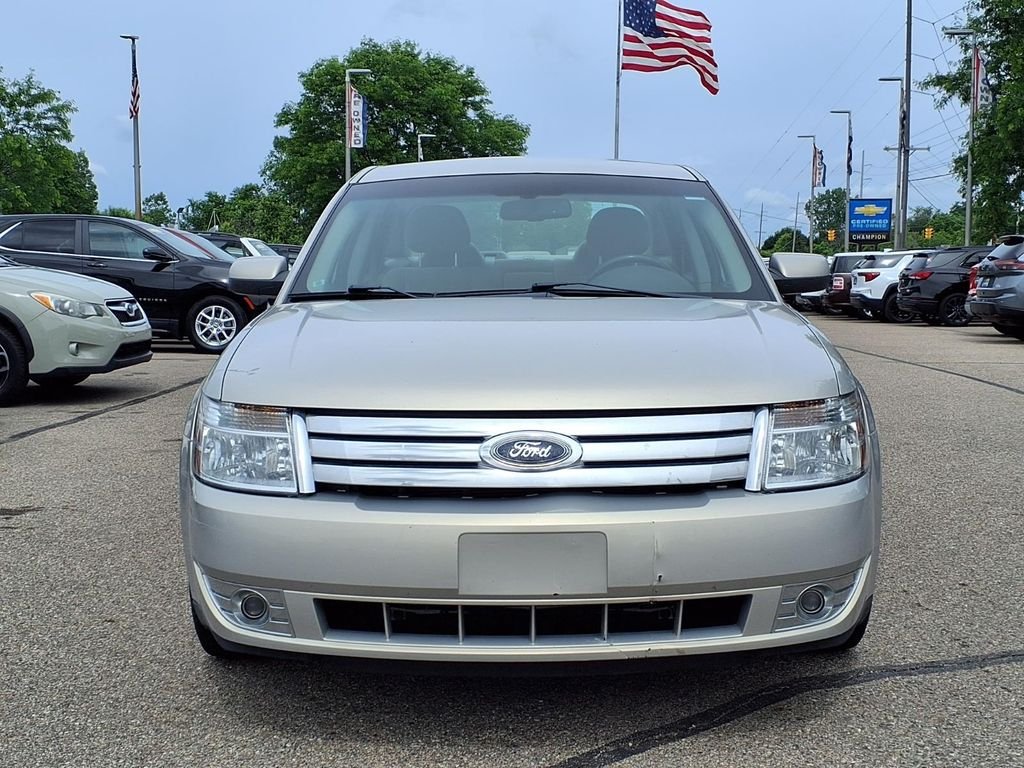 Used 2009 Silver Ford SE image 2