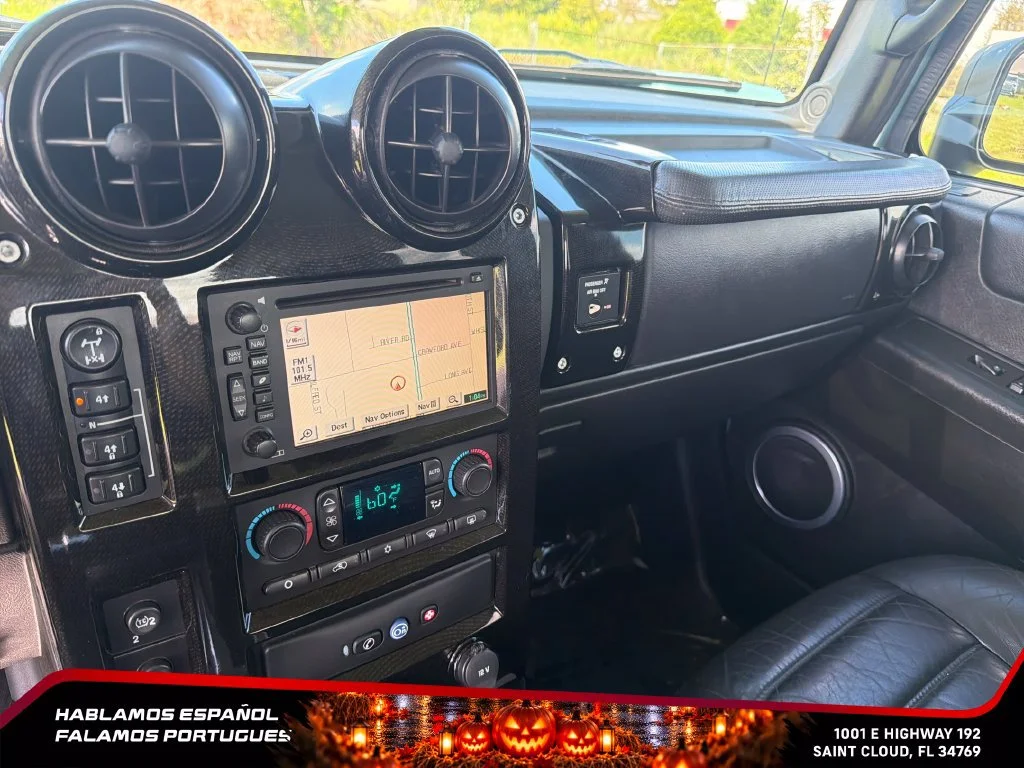 Used 2007 Glacier Blue Metallic HUMMER SUT image 26