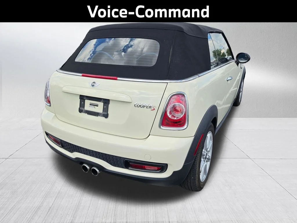 Used 2015 White MINI Base image 7