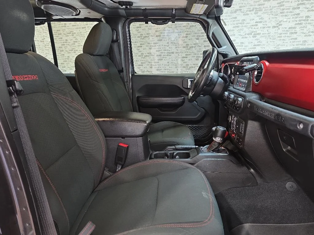 Used 2019 Gray Jeep Unlimited Rubicon image 10