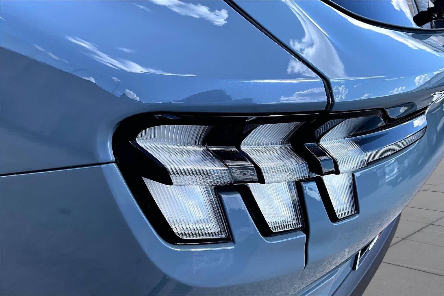Certified Used 2023 Blue Ford Select image 27