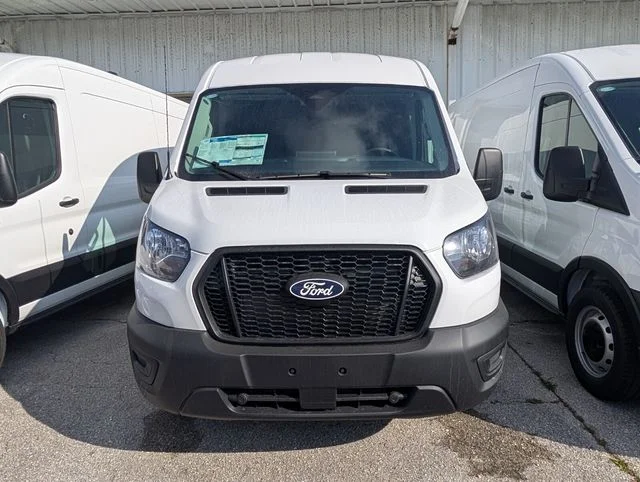 New 2026 White Ford Base image 2