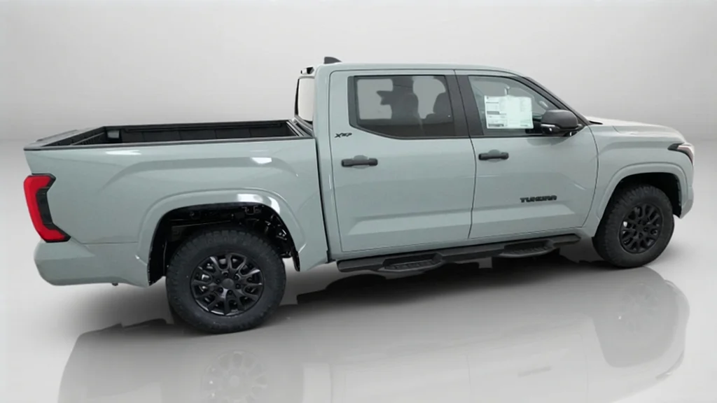 New 2026 Lunar Rock Toyota SR5 image 38