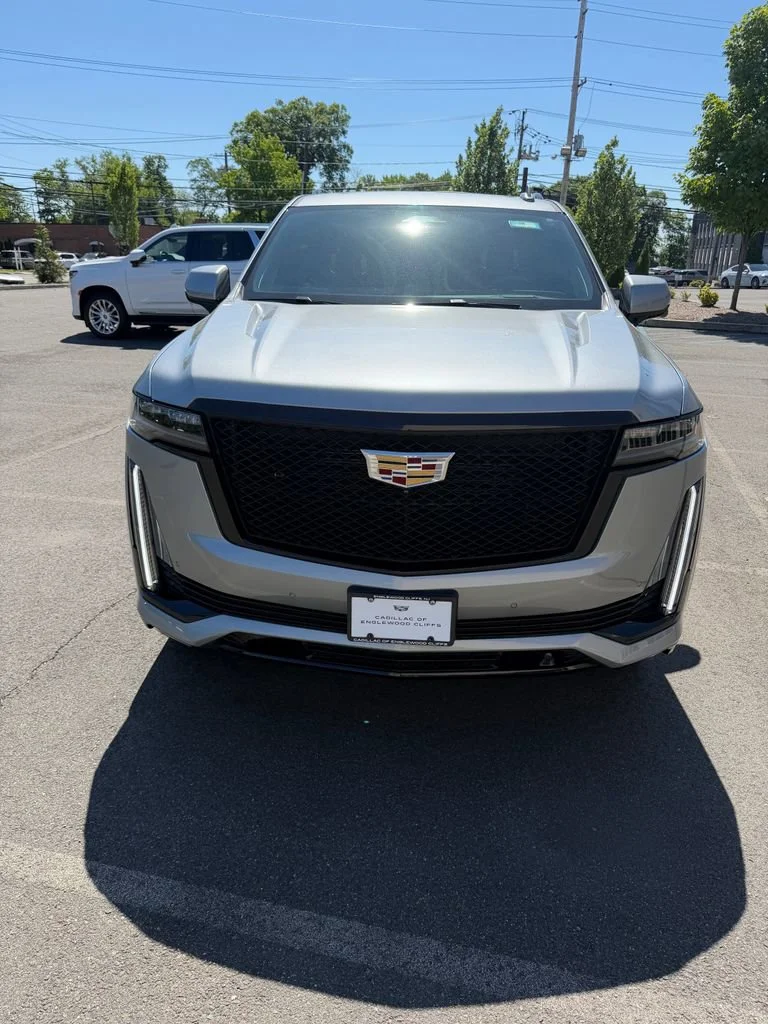 2024 Cadillac Escalade ESV 4WD Sport Platinum's photo