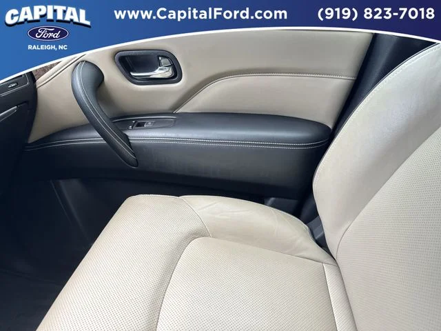 Used 2023 Black INFINITI Premium Select image 29