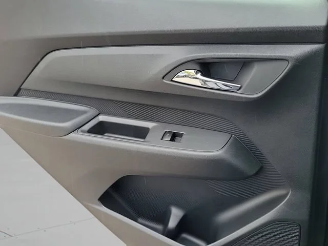 New 2027 Mosaic Black Metallic Chevrolet RS image 12
