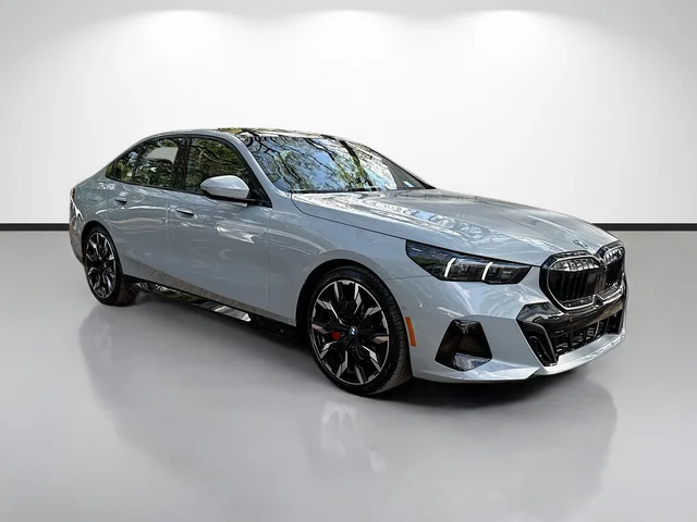 2026 BMW 5 Series 550e xDrive