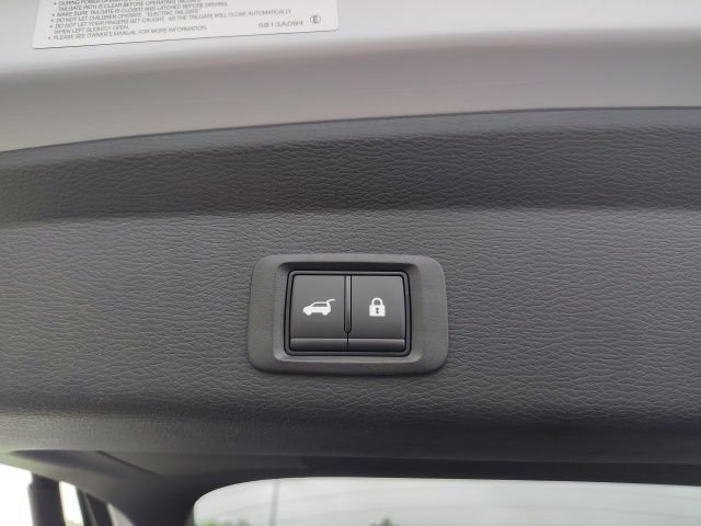 New 2025 White Mitsubishi Trail Edition image 37