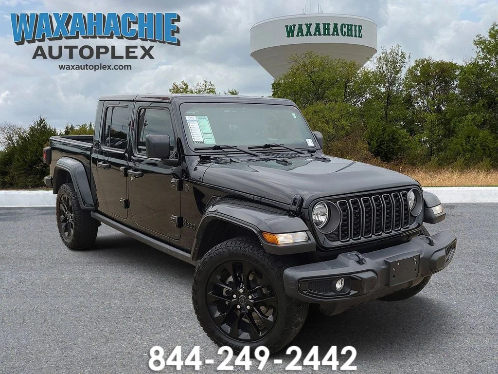 2025 Jeep Gladiator Nighthawk Auto's photo