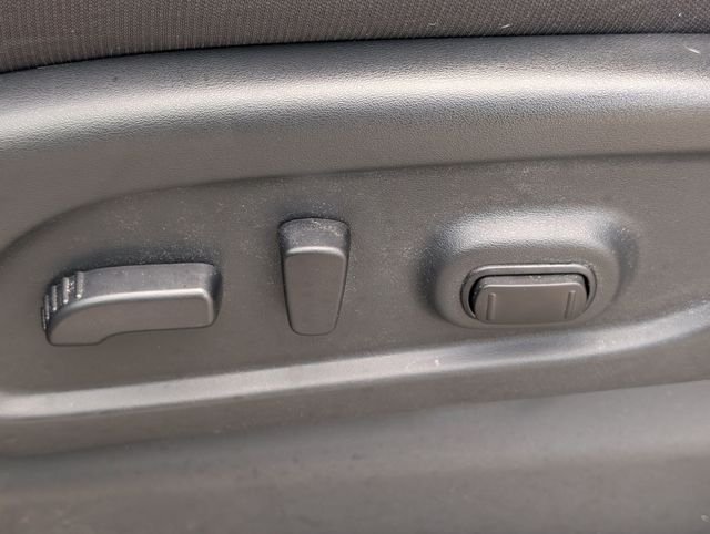 Used 2024 Green Nissan SV image 18