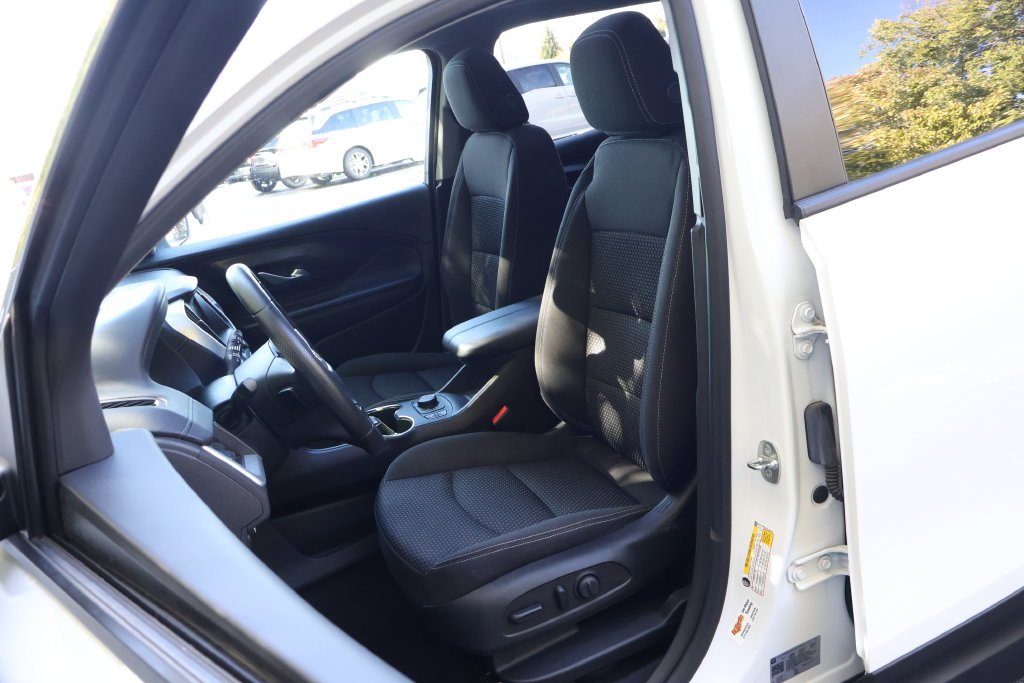 2023 GMC Terrain SLE - Photo 31