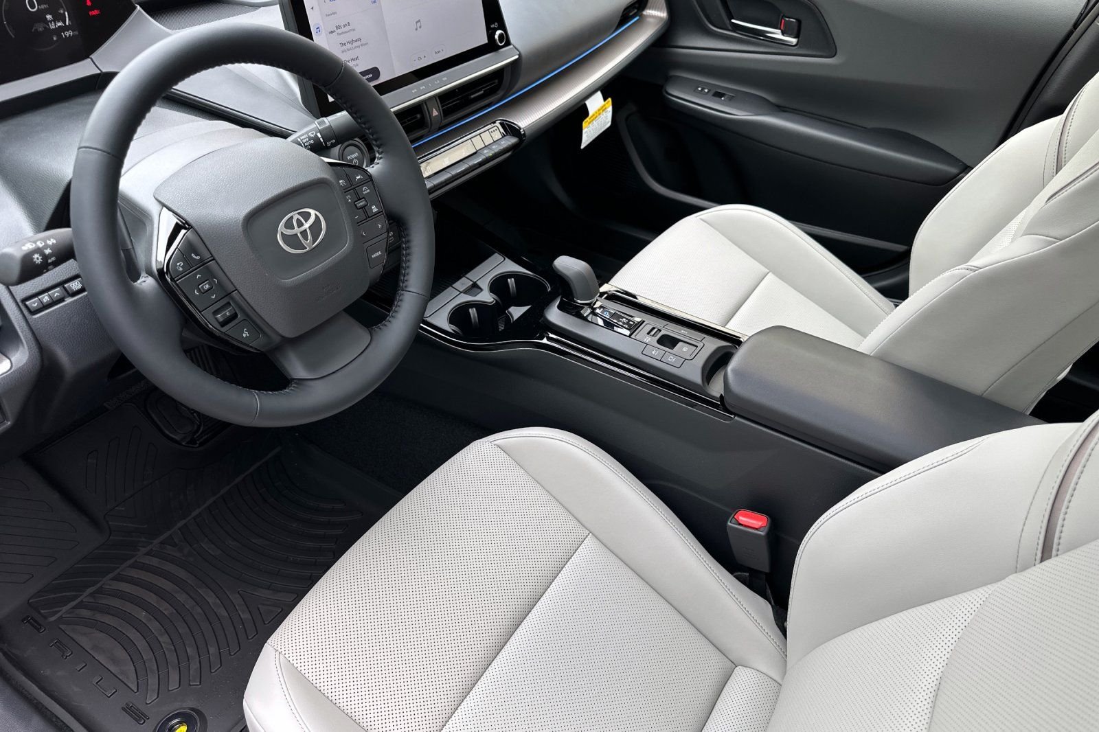 New 2026 Cutting Edge Toyota XLE AWD image 9