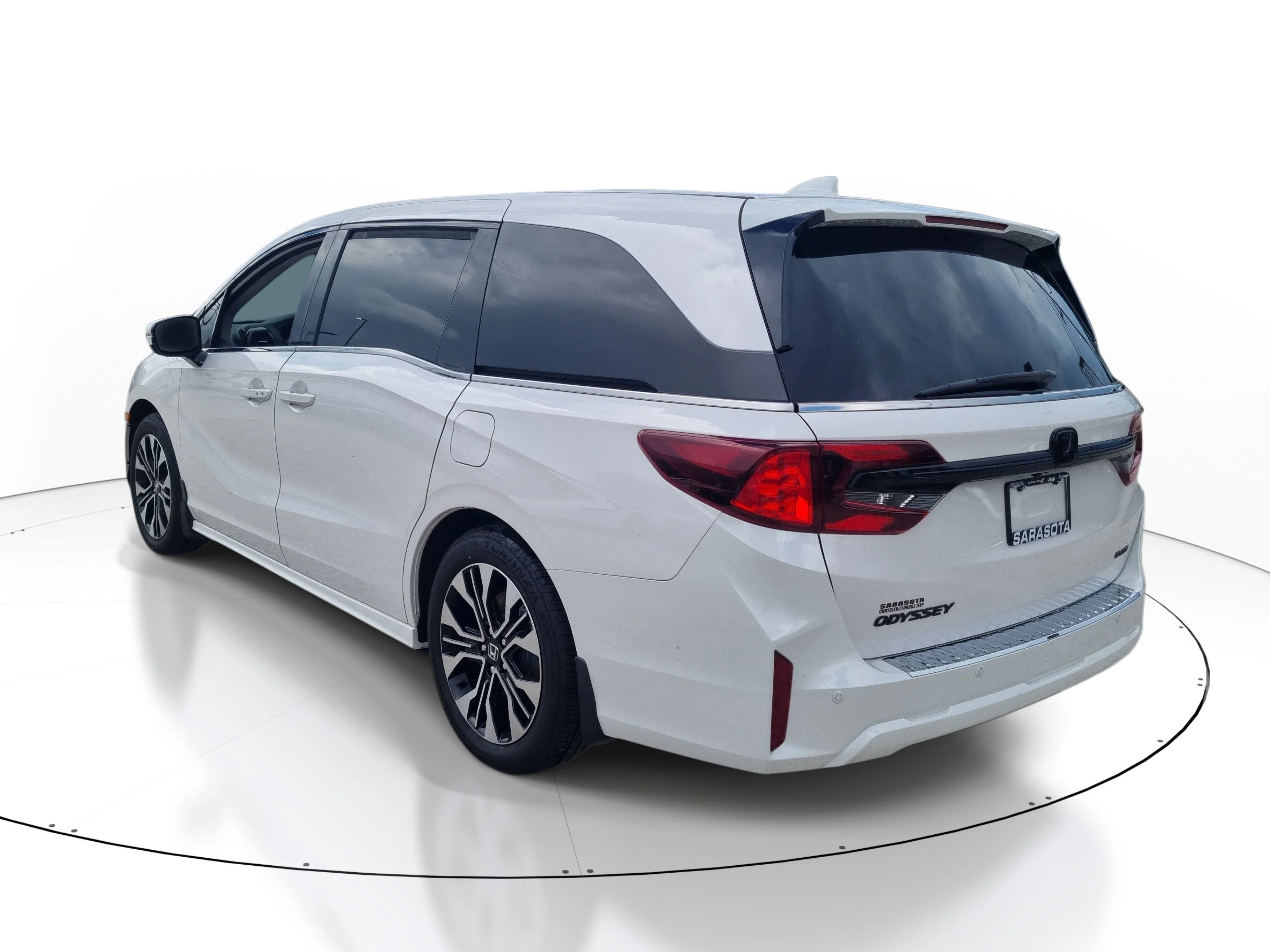 Used 2026 Platinum White Pearl Honda Elite image 4
