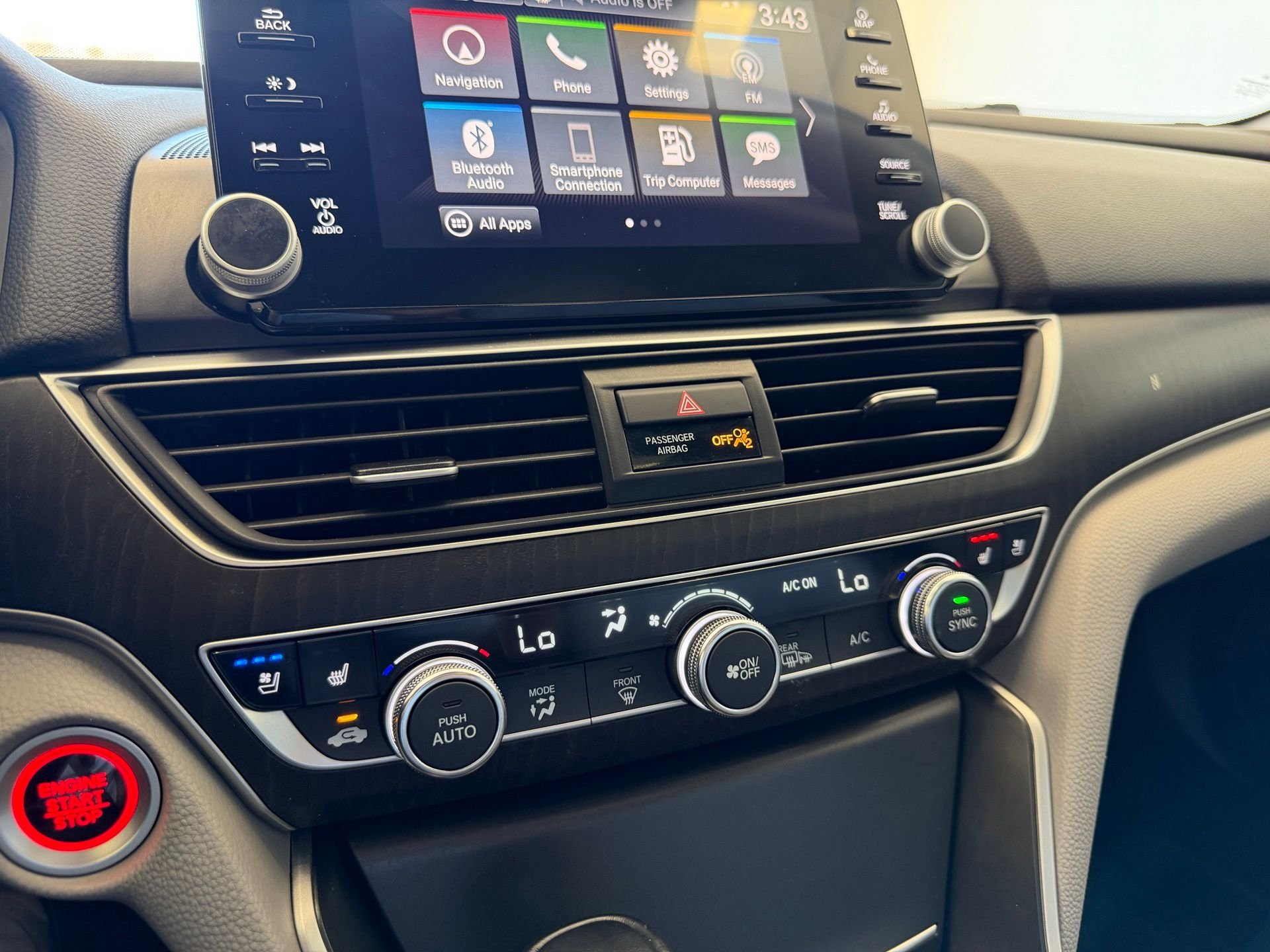 Used 2018 Silver Honda Touring image 23