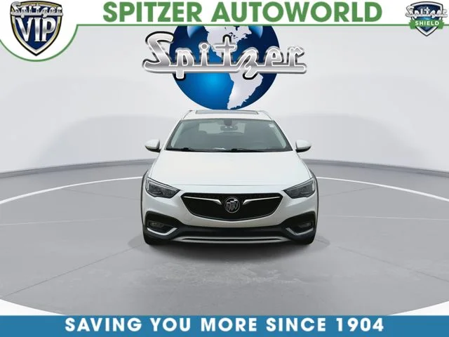 Used 2019 White Buick Essence image 4