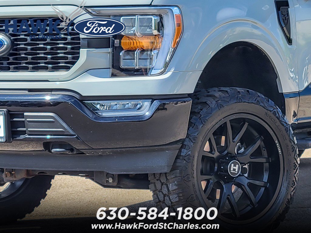 Used 2023 Oxford White Ford XLT image 3