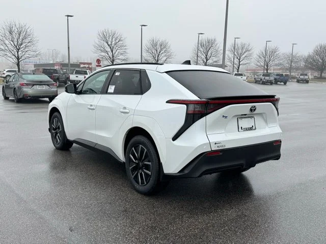 2026 Toyota bZ XLE - Photo 7