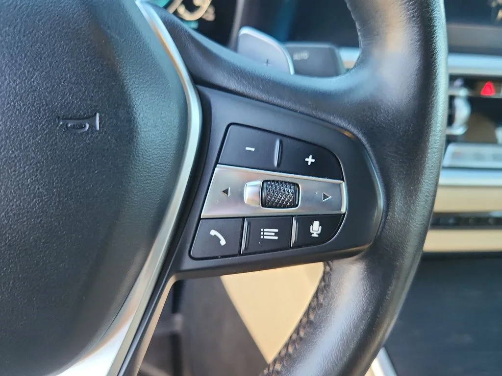 Used 2022 White BMW 330e xDrive image 23