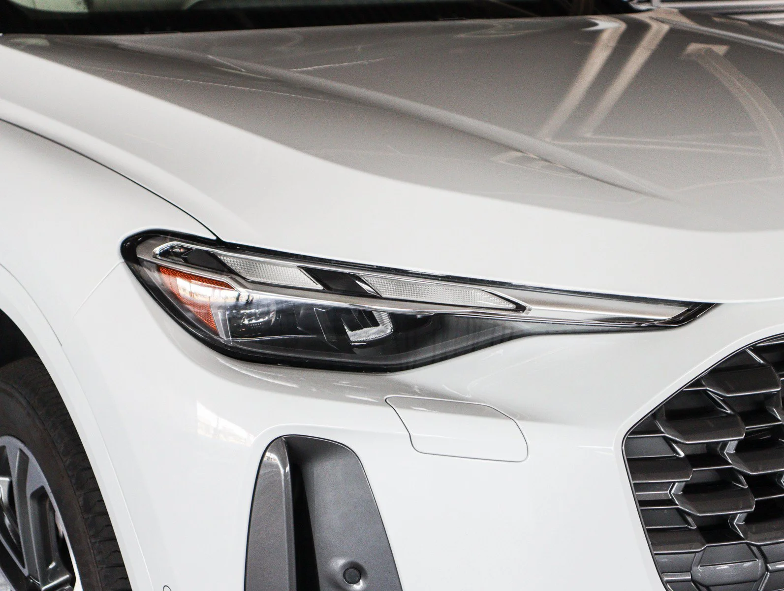 Certified Used 2025 Glacier White Metallic Audi Premium image 29