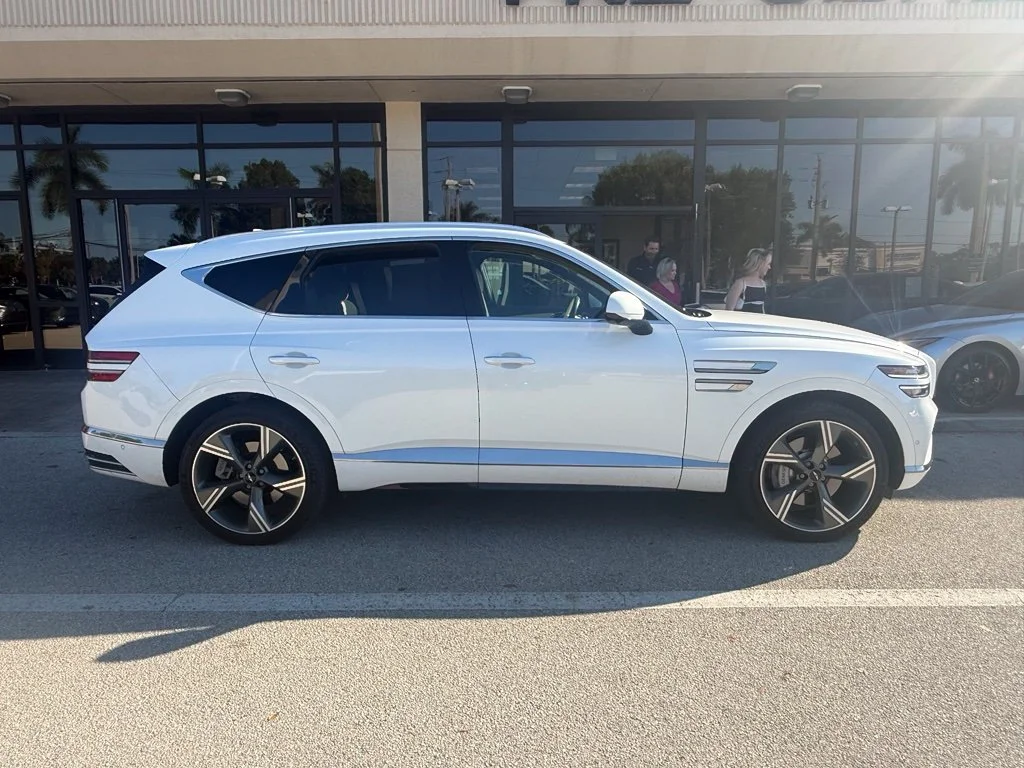 Used 2025 White Genesis 3.5T Prestige image 14