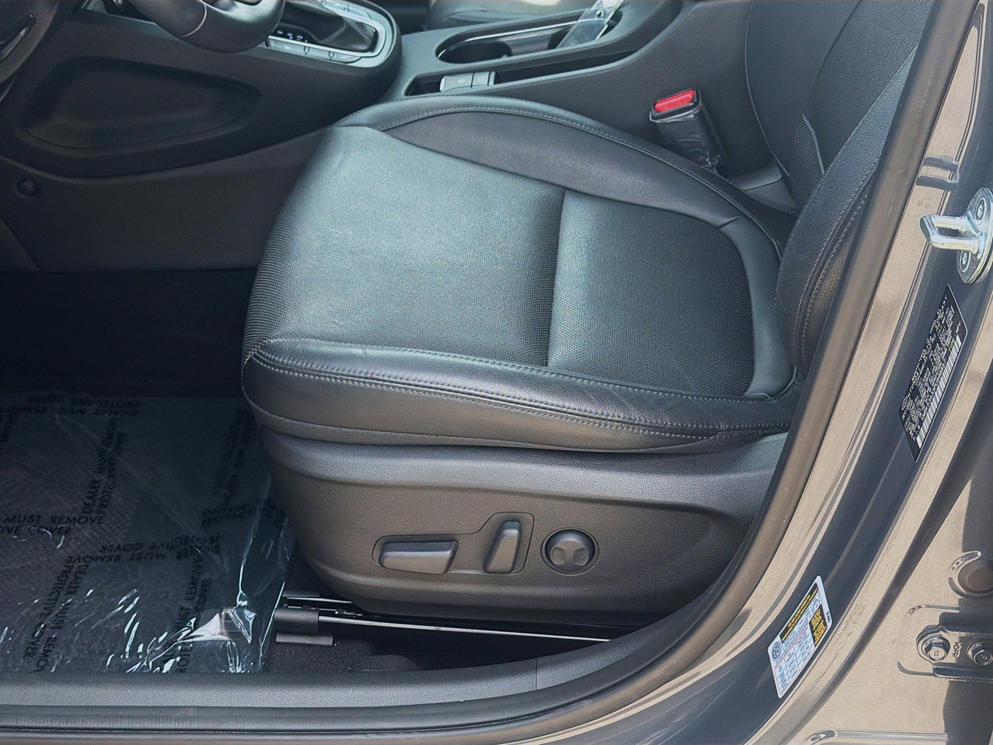 Used 2023 Ecotronic Gray Hyundai Limited image 16