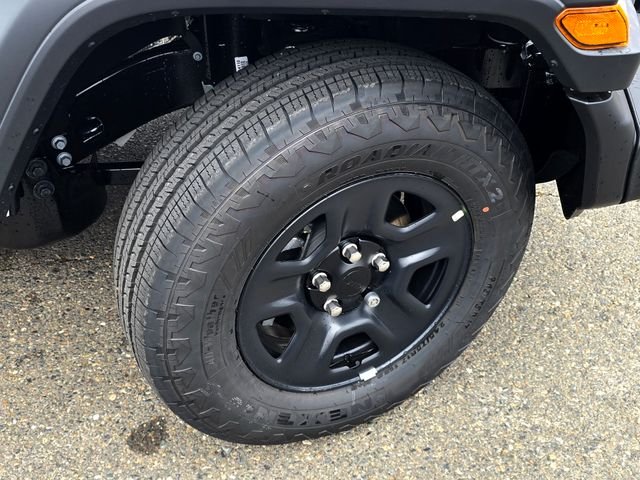 New 2026 Bright White Clear-Coat Exterior Paint Jeep Sport image 28