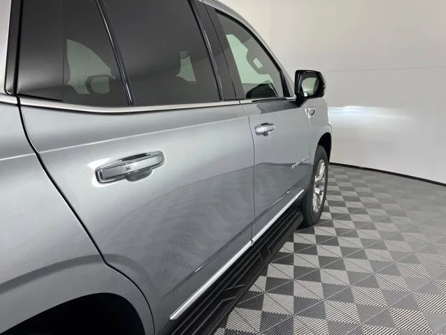 2026 GMC Yukon Denali - Photo 9