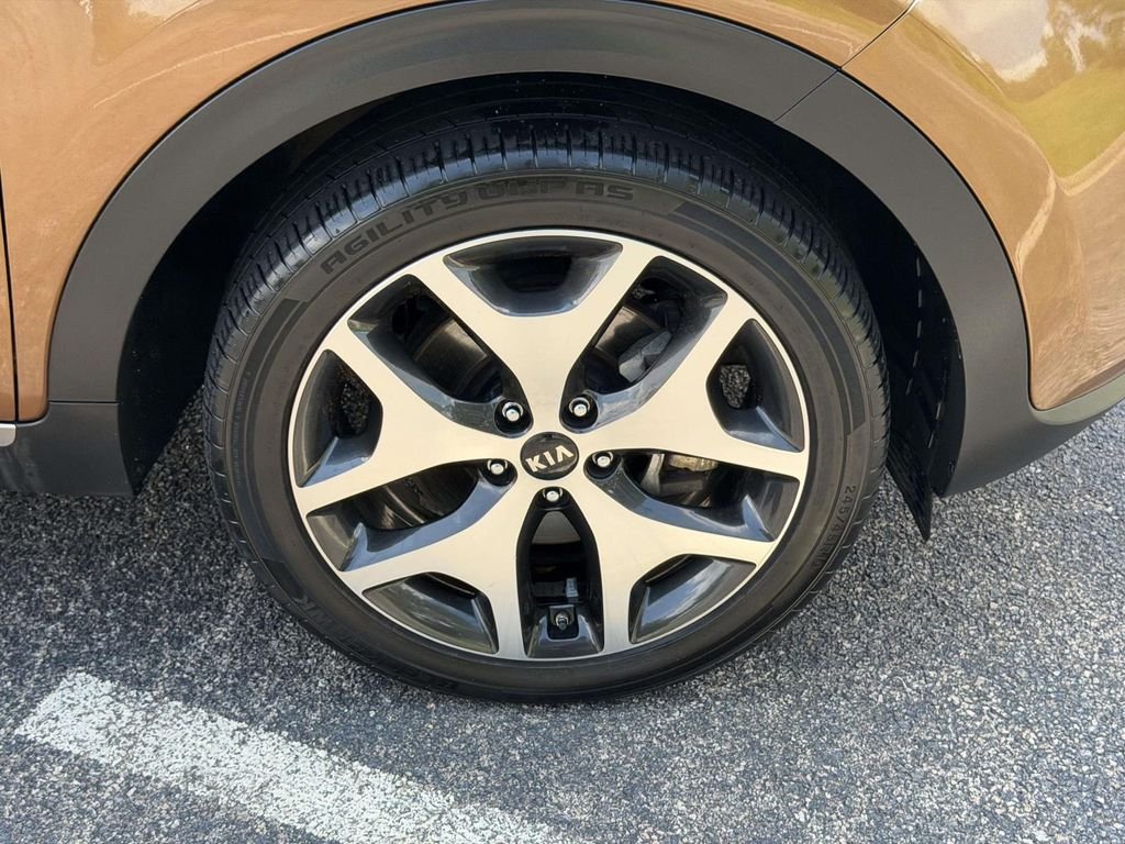 Used 2018 Brown Kia SX image 25