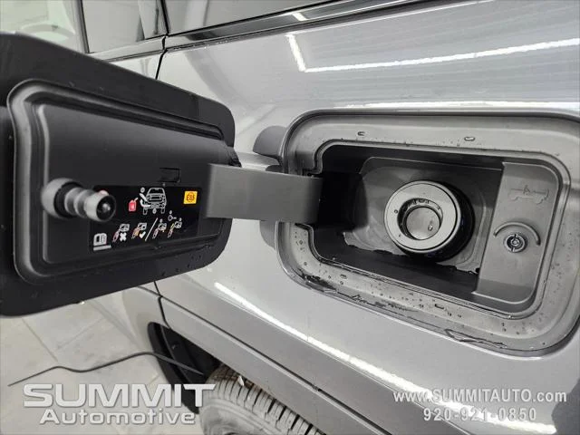 New 2025 Baltic Gray Metallic Clear-Coat Exterior Paint Jeep Limited image 47