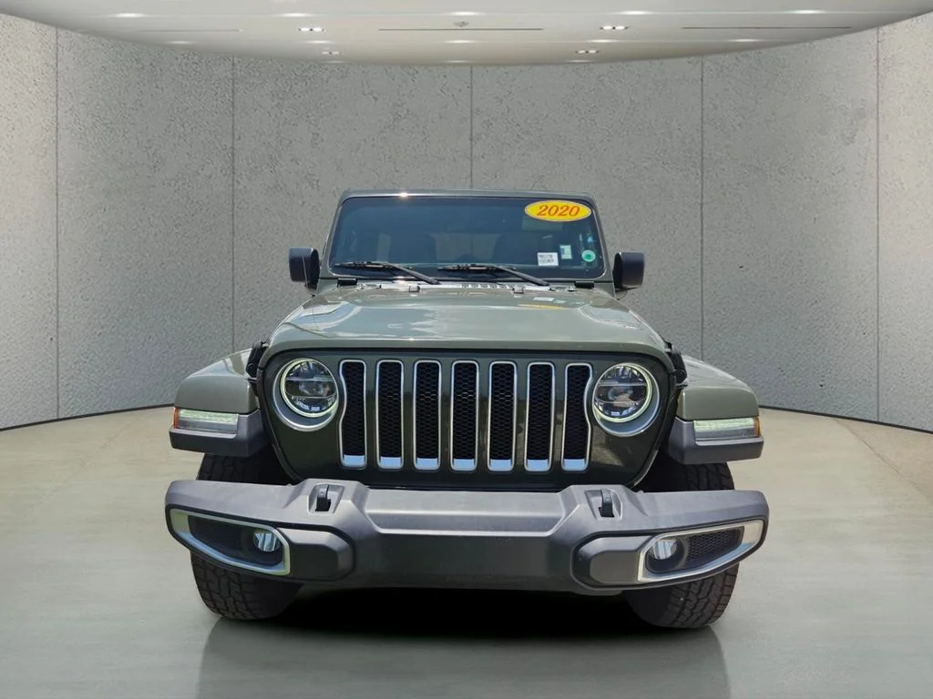 Used 2020 Green Jeep Unlimited Sahara image 8