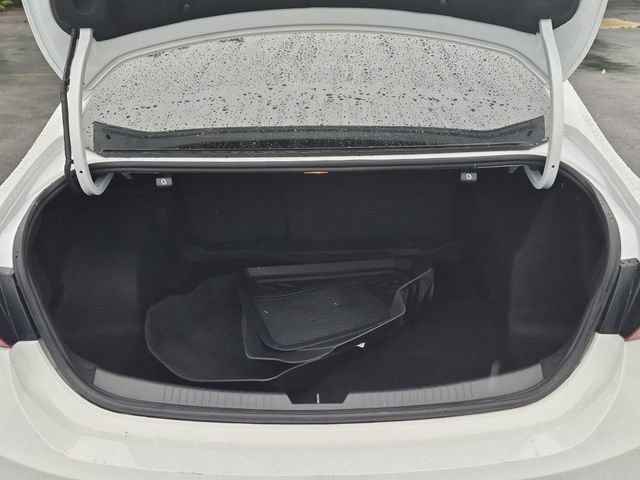 Used 2023 SUMMIT WHITE Chevrolet LT image 28