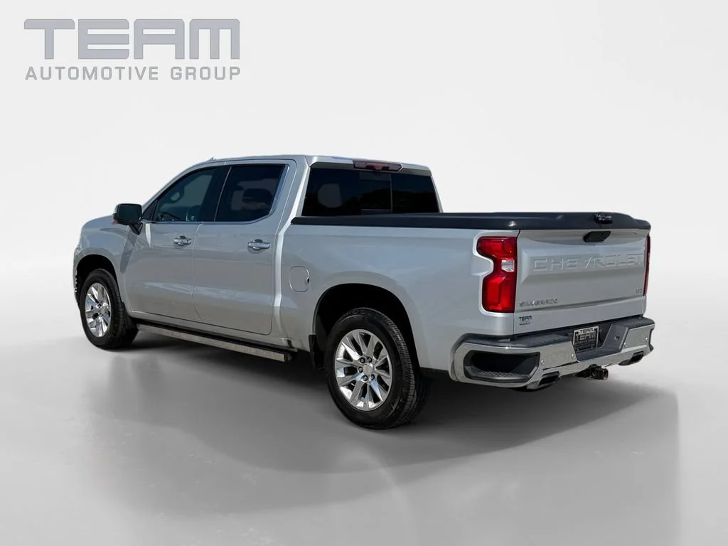 Used 2021 SILVER ICE METALLIC Chevrolet LTZ image 5