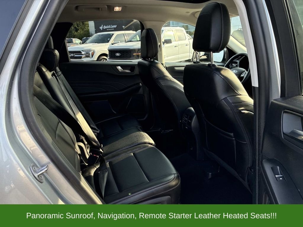 Used 2022 Silver Ford SEL image 10