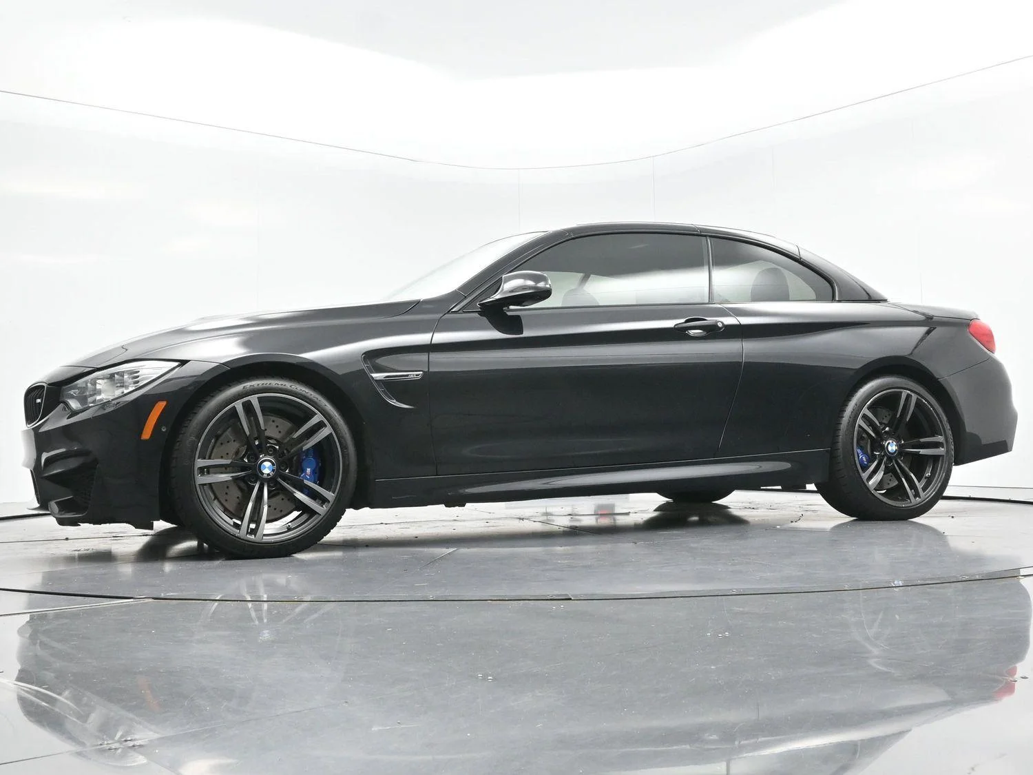 Used 2015 Black Sapphire Metallic BMW M4 image 46