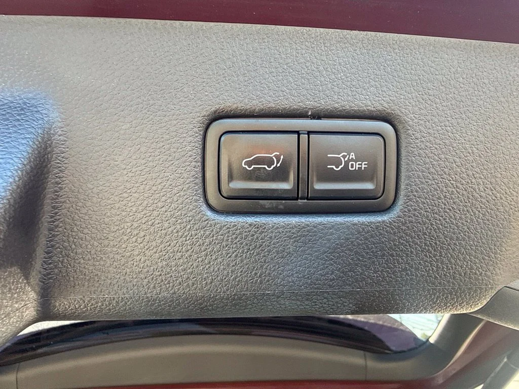 Used 2024 Red Kia EX image 14