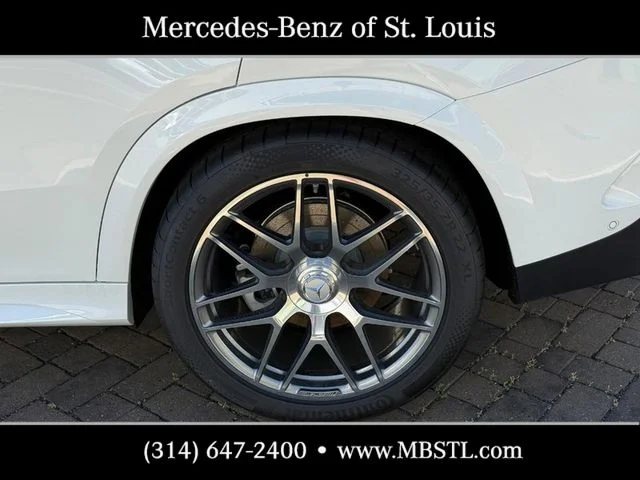 New 2026 MANUFAKTUR Moonlight White Metallic Mercedes-Benz AMG® GLE 53 4MATIC+ Coupe image 4