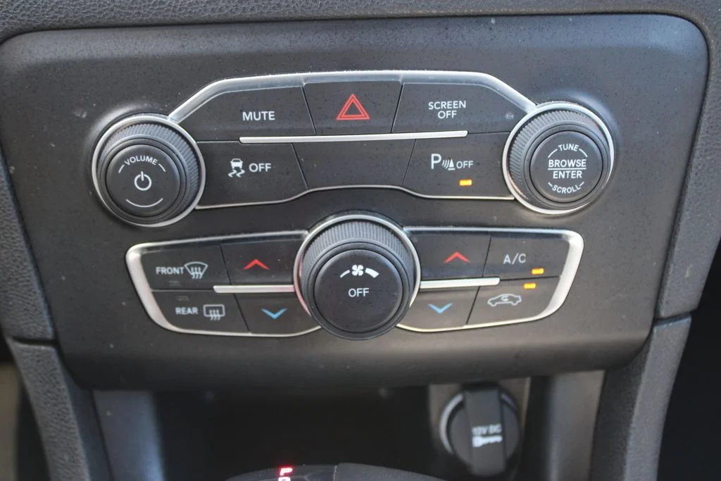 Used 2023 Gray Dodge SXT image 20