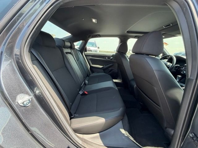Used 2025  Honda Sport image 15