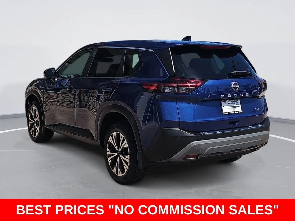 Used 2023 Blue Nissan SV image 5