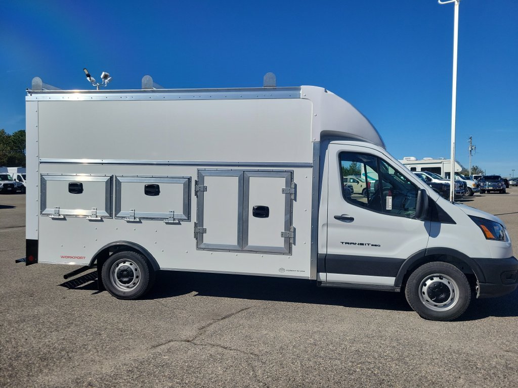 2026 Ford Transit Cutaway Base