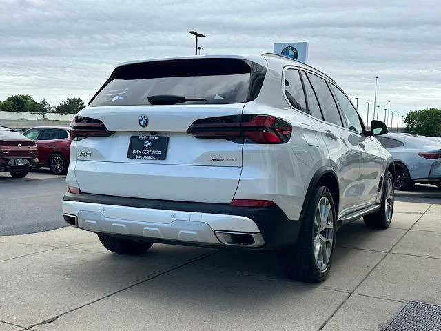 Certified Used 2025 Mineral White Metallic BMW xDrive40i image 9