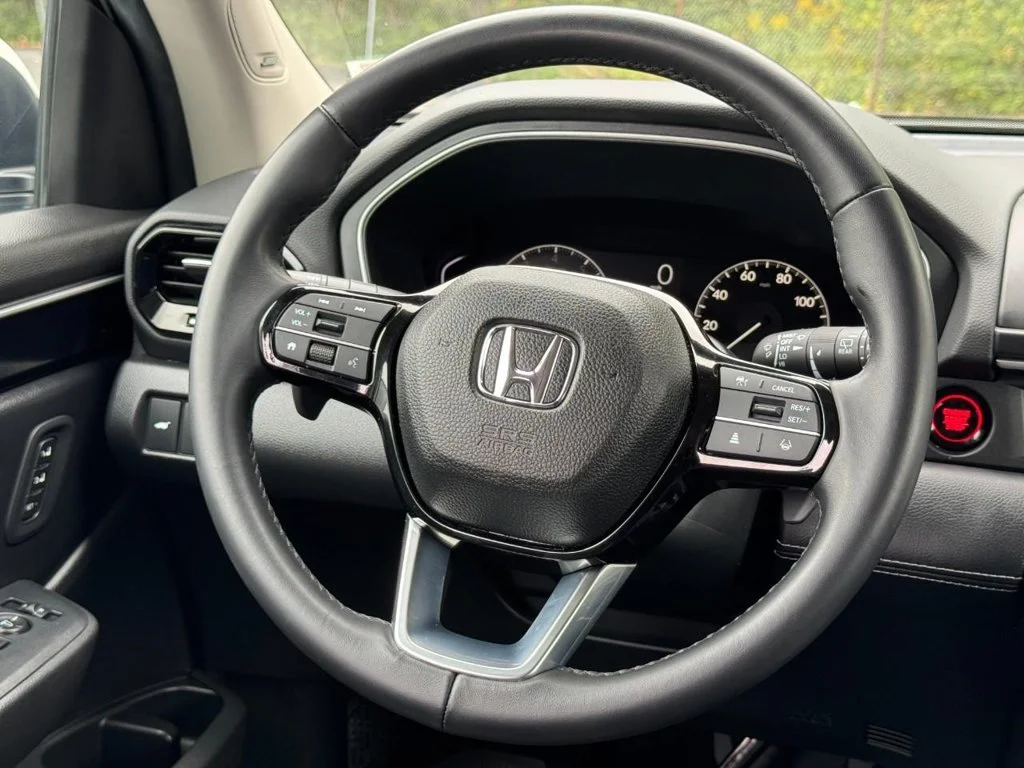 Certified Used 2025 White Honda Touring image 16