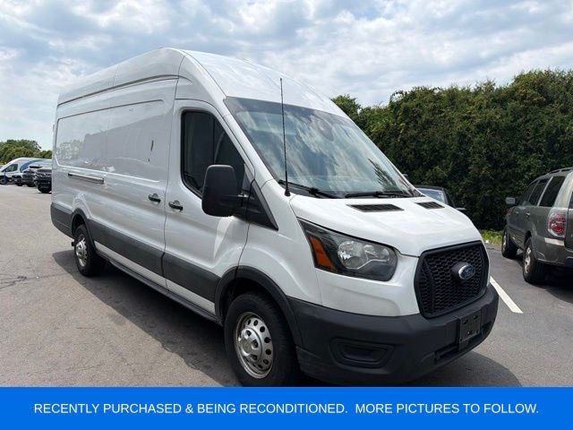 Used 2023 White Ford Base image 1