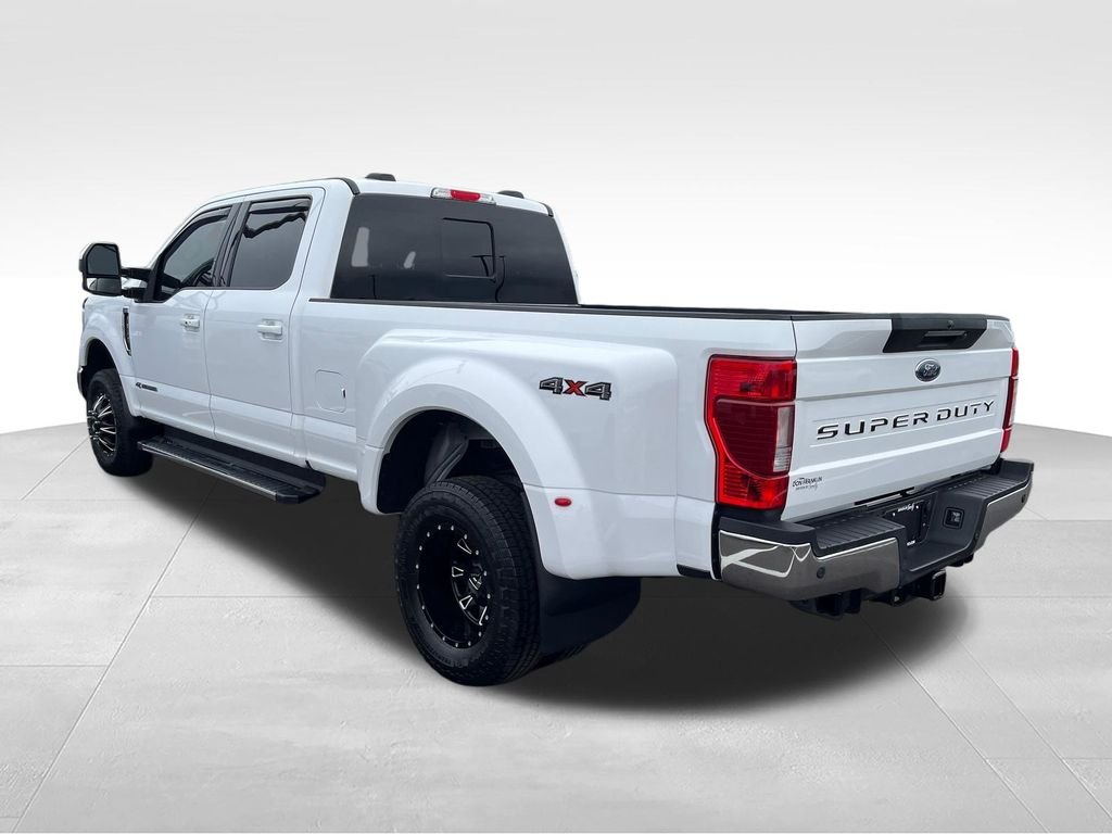 Used 2022 Oxford White Ford Lariat image 3